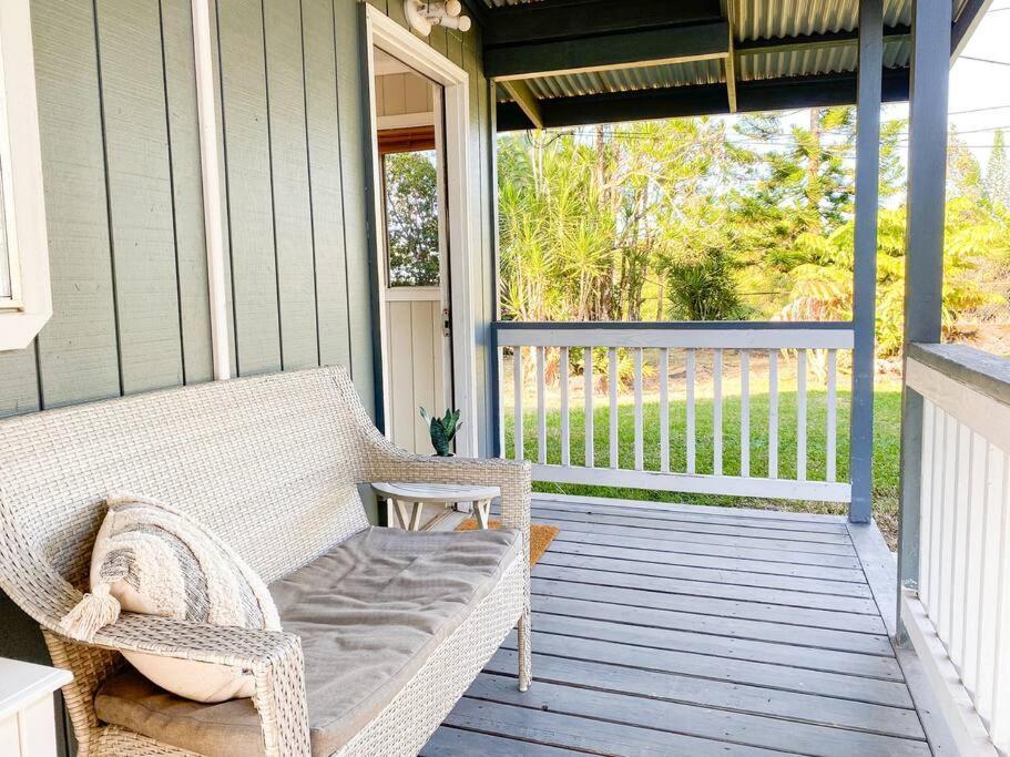 Pineapple Studio, Kitchenette, Private Lanai Apartment Keaau ภายนอก รูปภาพ